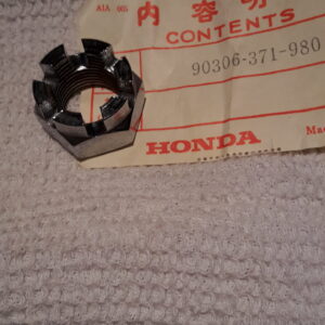 NUT,REAR AXLE  GL1000-LTD