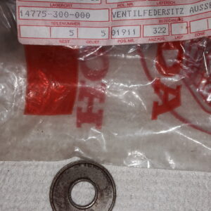 Seat, Spring passend bei CB750.K1 ect.