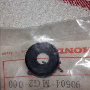 RUBB FR VISOR M/T XL600RD.RE