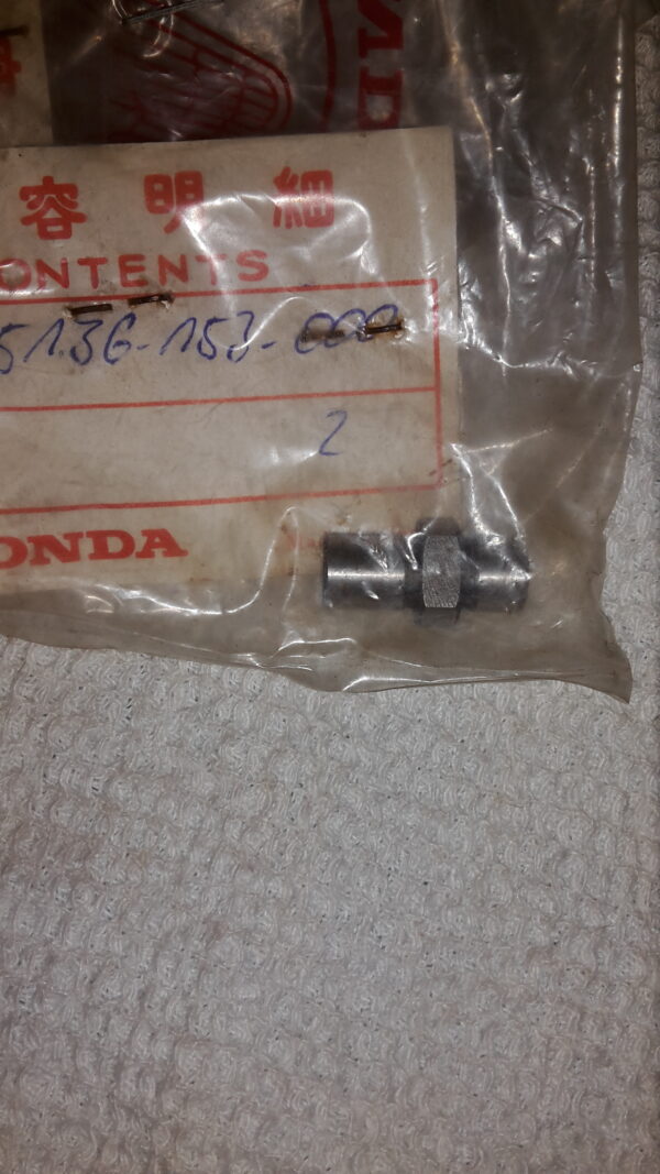SHAFT,OIL PUMP. XR75K4,K5