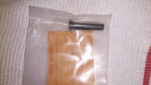 PIN KICK STARTER XL185SZ,SA