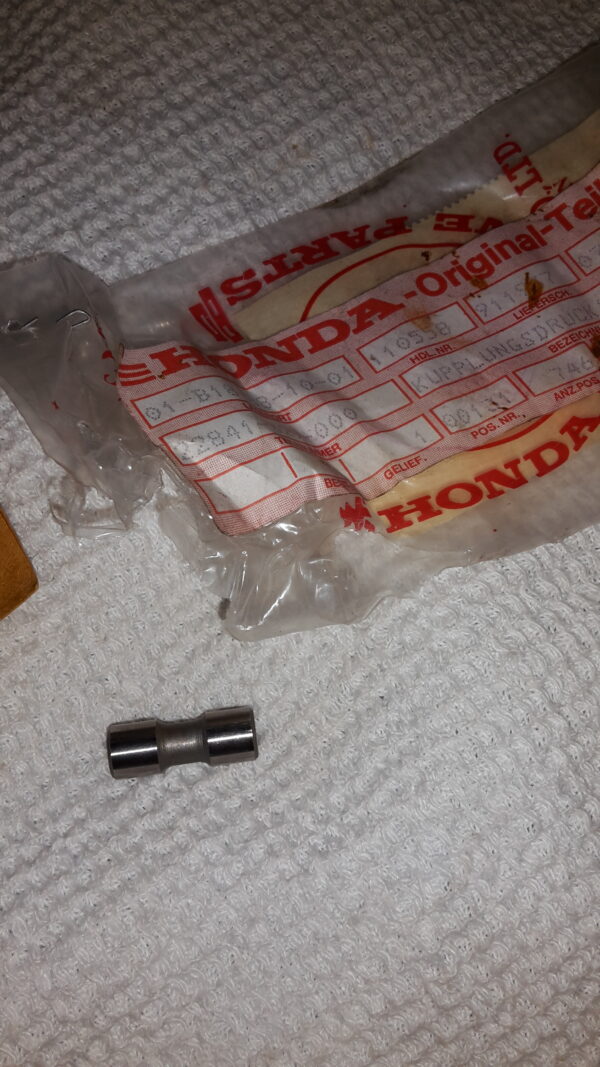 PIECE LIFTER ROD. XL250-SLS