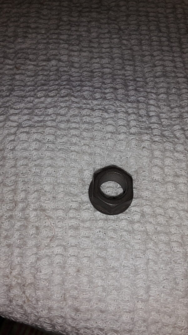 NUT.CONN.ROD. CB650/GL650