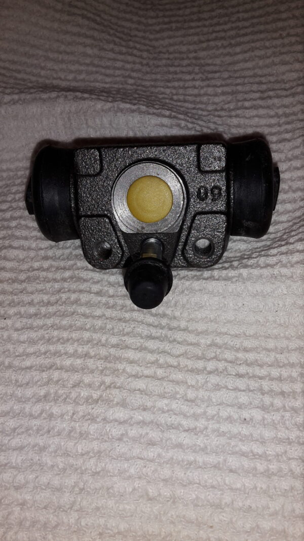 T7B057 RADBREMSZYLINDER HINTEN 15mm