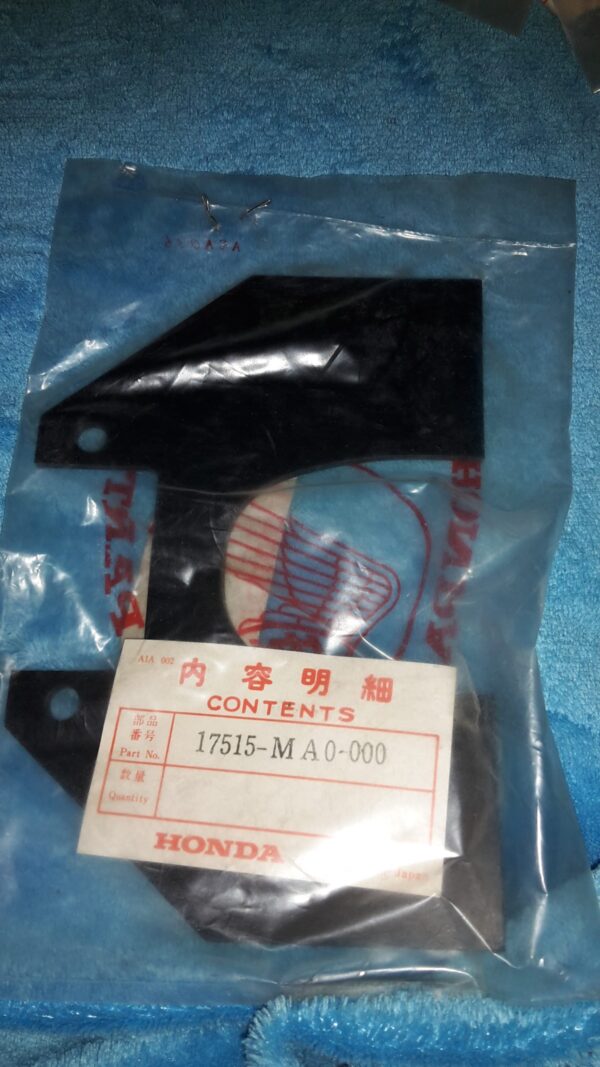 RUBBER RR.TANK MTG.  XR500RE.PC