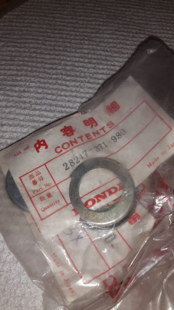 CAP. DUST SEAL GL1000-LTD