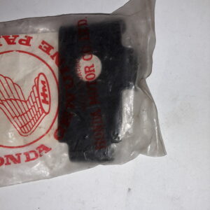 plate, bat. hinge CB350FOUR