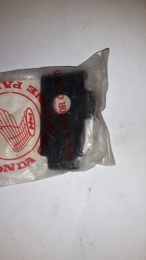 plate, bat. hinge CB350FOUR