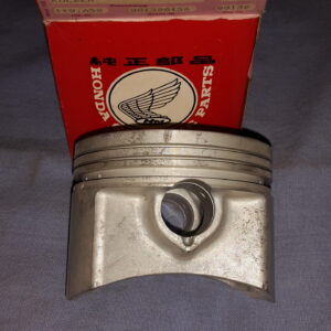 PISTON; KOLBEN OHNE RINGE UND BOLZEN,ROH XR500RB,RC