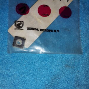 Nut,unit Holder, GL1100A