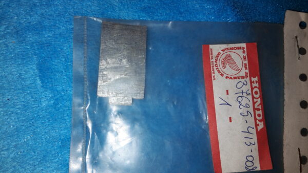 Plate, Pilot Case, CB400T-PA