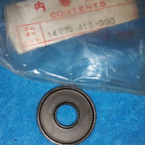 Seat, Valve Spring, CB400T-PA