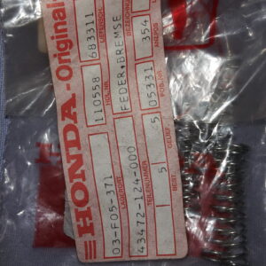 SPRING RR. BRAKE , CF 560-70.Z