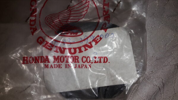 RUBBER RR.FENDER, CB125T.Z-A