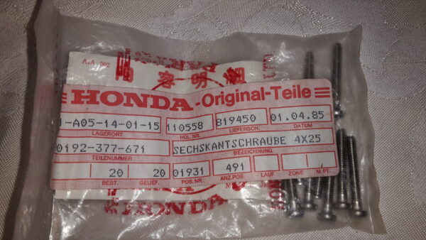 SCREW PAN 4×25, CB400F.F2