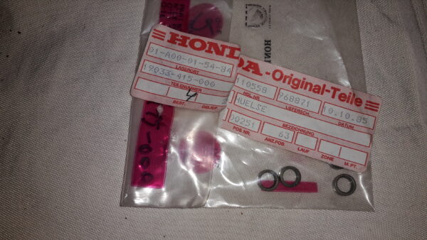 COLLAR, RADI. COVER, CX500