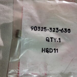 COLLAR, MUDGUARD, CB500-K2