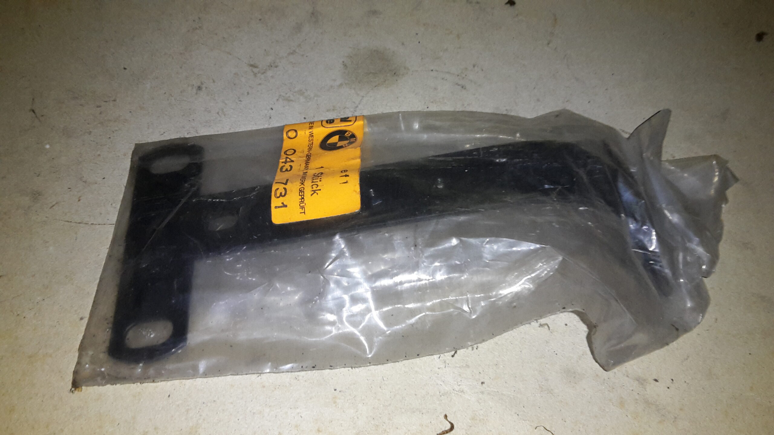 HALTEBLECH FÜT LUFTFILTER BMW 425