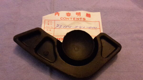 RUBBER R.SEAT, C50.M.Z.MZ: