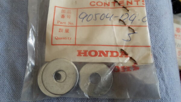 WASHER CHAIN CASE, CF560-70.Z