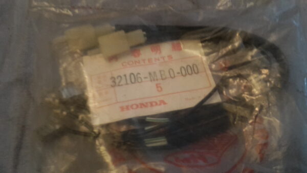 SUB. HARNESS. HORN, CVX,VF750S