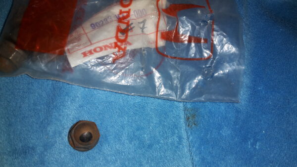 NUT,CAP 9mm, CBX400C