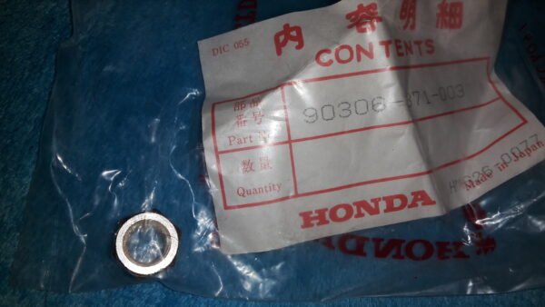 NUT TIRE VALVE, GL1000-LTD