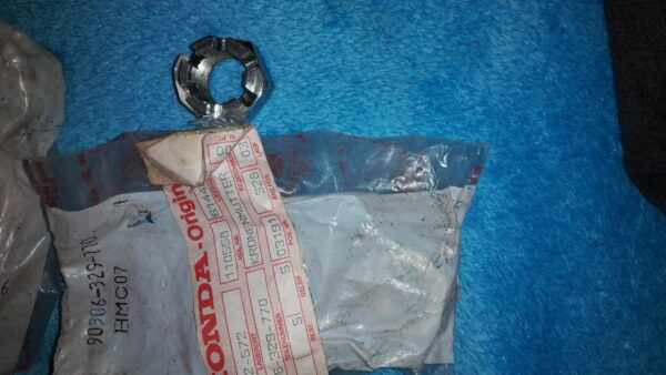 NUT REAR WHEEL, XL250-SLS+BMW V8 LENKUNG UNTEN 16×1,5