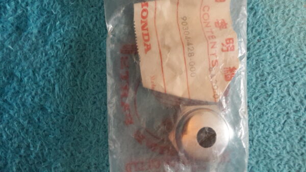 NUT. STEM. , XL250S.Z.A