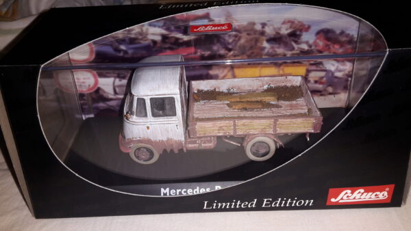 SCHUCO MERCEDES-BENZ L319 „NOSTALGIE“ 1:43