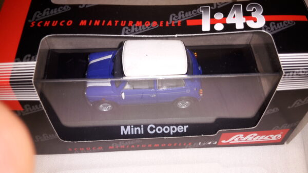 SCHUCO 02443 MINI COOPER 1:43