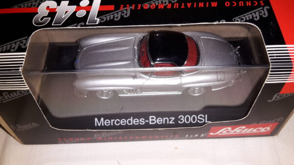 SCHUCO 02581 MERCEDES-BENZ 300SL HARDTOP 1:43