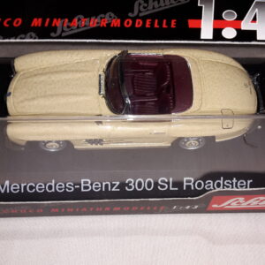 SCHUCO 02531 MERCEDES-BENZ ROASTER 1:43
