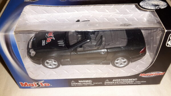 MAISTO POWER RACER #21001 MERCEDES-BENZ CABRIO 2003