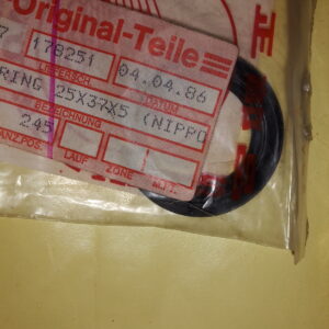 OIL SEAL 25x37x5
