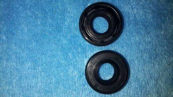 T5B015 TACHO SIMMERRING 10x22x7