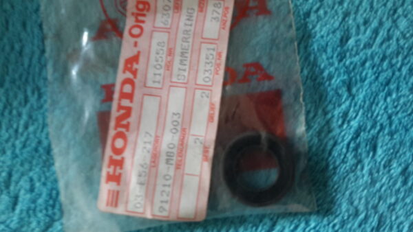 OIL SEAL 12x24x5  , CVX,VF750S