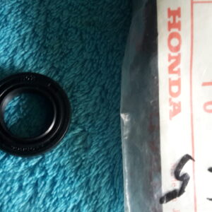 DUST SEAL 15x25x5, VF750F-FF