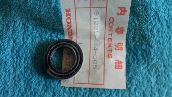OIL SEAL 20x32x6, CR125RZ