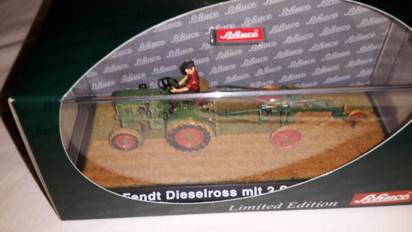SCHUCO DIORAMA EICHER ED 16/II MIT 2-SCHAR-PFLUG, FENDT DIESELROSS 1:43