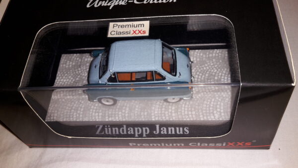 PREMIUM CLASSIXXS MODELL, ZÜNDAPP JANUS „GLETSCHERBLAU/ DOUGLASGRÜN“
