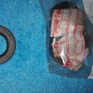 DUST SEAL 24x40x5,5, CBX400C