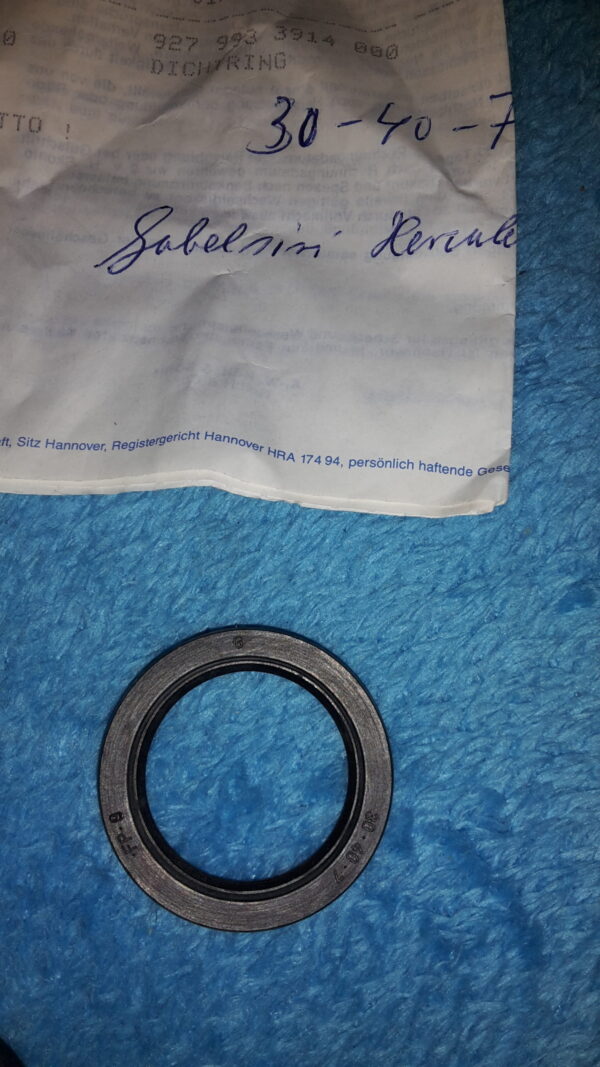 SIMMERRING 30x40x7 GABEL HERCULES