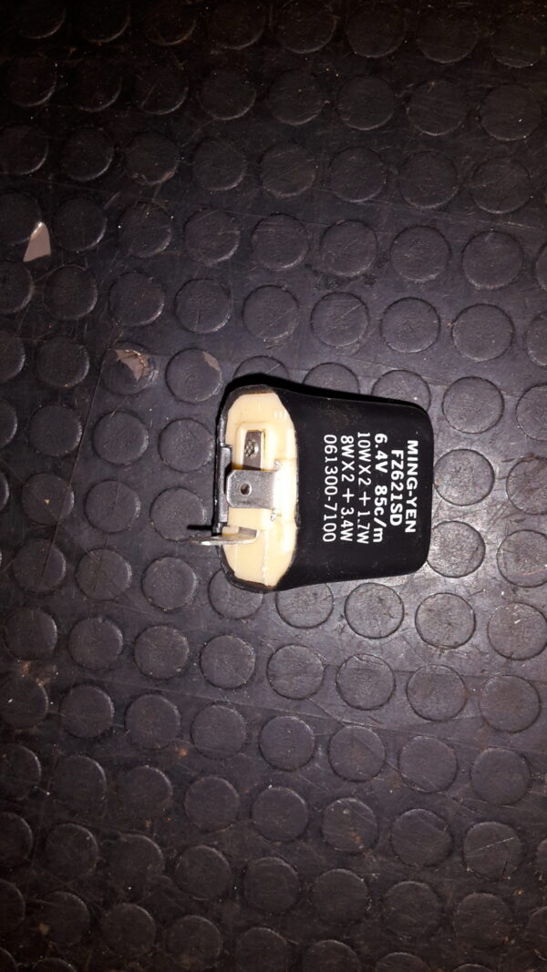 BLINKGEBER A 2 POLIG, 6,4V 10Wx2+1,7W MT/MB