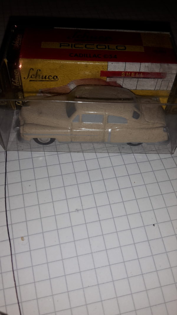 SCHUCO CADILLAC `54 BEIGE 1:90