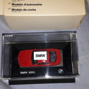 BMW 850i ROT ,1:87