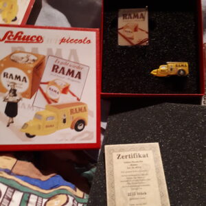 SCHUCO SET „RAMA“ TEMPO DREIRAD 05116 1:90