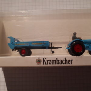 WIKING KROMBACHER PORSCHE SCHLEPPER MIT STALLDUNG-BREITSTREUER 1:87