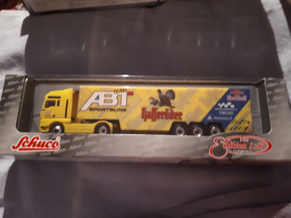 SCHUCO MAN TG-A KOFFERSATTELZUG m.SEITENVERKL. „ABT DESIGN 2002“ 22638 1:87