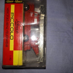 SCHUCO MERCEDES BENZ FEUERWEHR 1:90